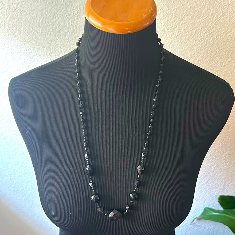 Pretty vintage black beaded necklace!